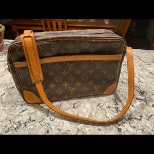 Louis Vuitton hand bag
